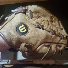 Baseball Glove RHT 11" Wilson A450 SOFT PILABLE LEATHER Adjustable Mitt Tan Tan 