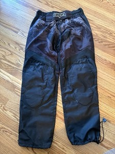 UNDR BLACK LIGHT WEIGHT PAINTBALL PANTS SIZE LARGE