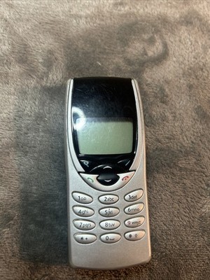 Nokia 8210 Untested