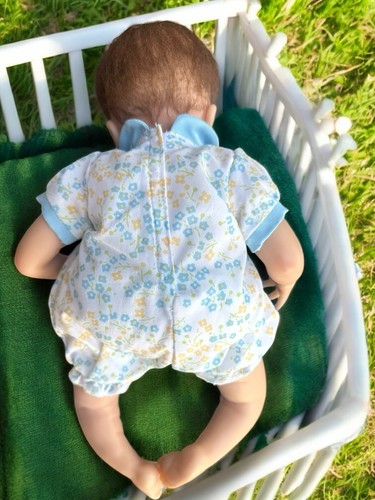 Donna Lee ADG Reborn Baby Doll Newborn Vinyl and Cloth 14” Small Realistic Doll - Picture 8 of 17