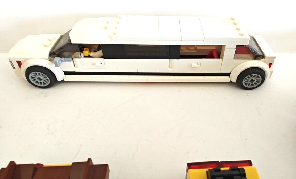 HUGE BUNDLE Lego VEHICLES City Fire Truck Pickup Van Trailer Limo and MORE! - Image 4 of 4