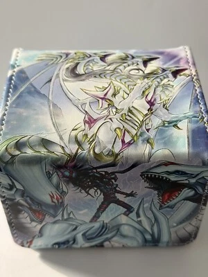 Für Yu-Gi-Oh Dragon Master Magia/Blue Eyes W. Dragon -Style /Deck Box 100 Leder - Bild 1 von 4