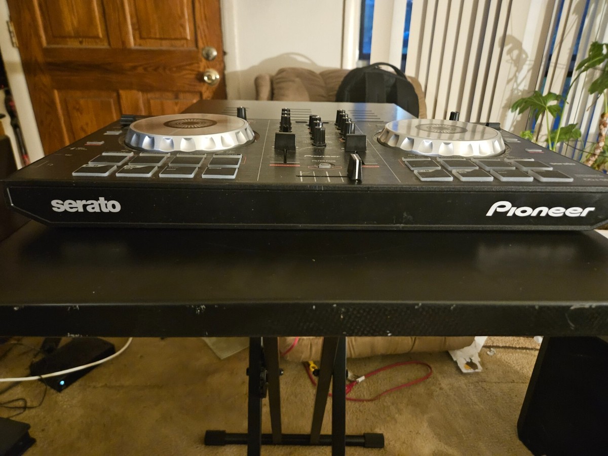 Pioneer DJ DDJ-SB2 serato 2015年製 Pioneer DJ DDJ-SB2 Serato DJ Controller Review & Video