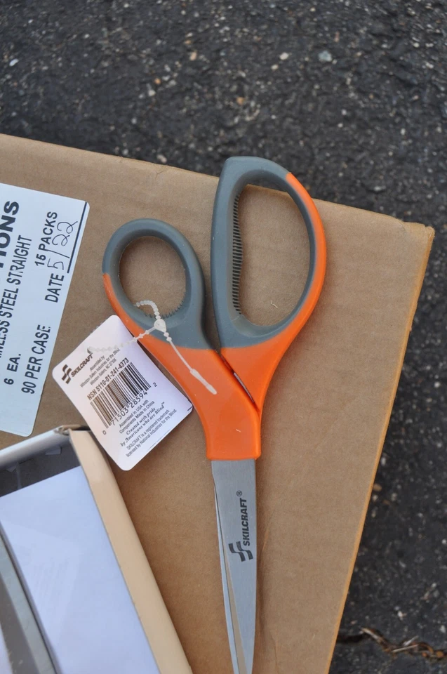 Skilcraft  8" straight cut SS scissors NSN 5110-01-241-4373 CASE OF 90 - Image 2 of 4