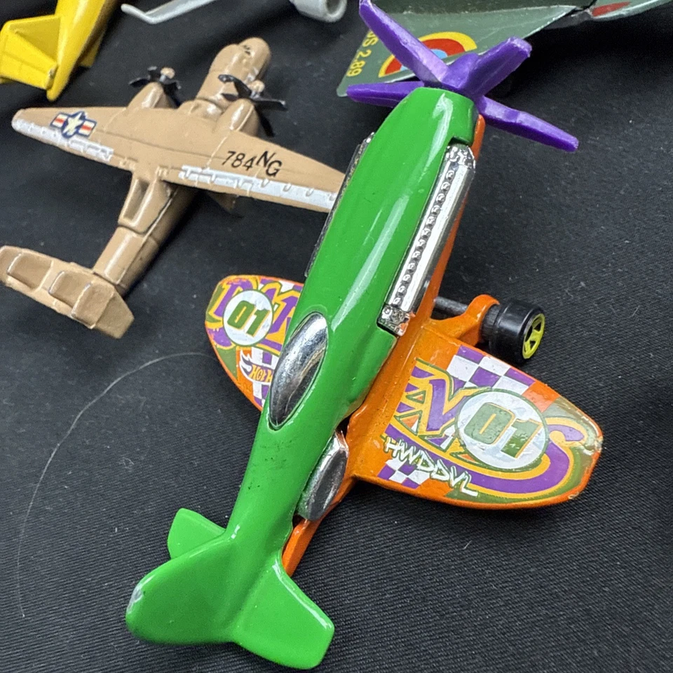 Diecast Plastic AirPlane Jets Lot(25) VTG Matchbox, Lintoy, Tonka 1970s - Image 3 of 4