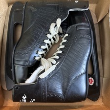 Vintage Canadian Flyer Ice Hockey Skates black Men Size 10 style 22ML with box
