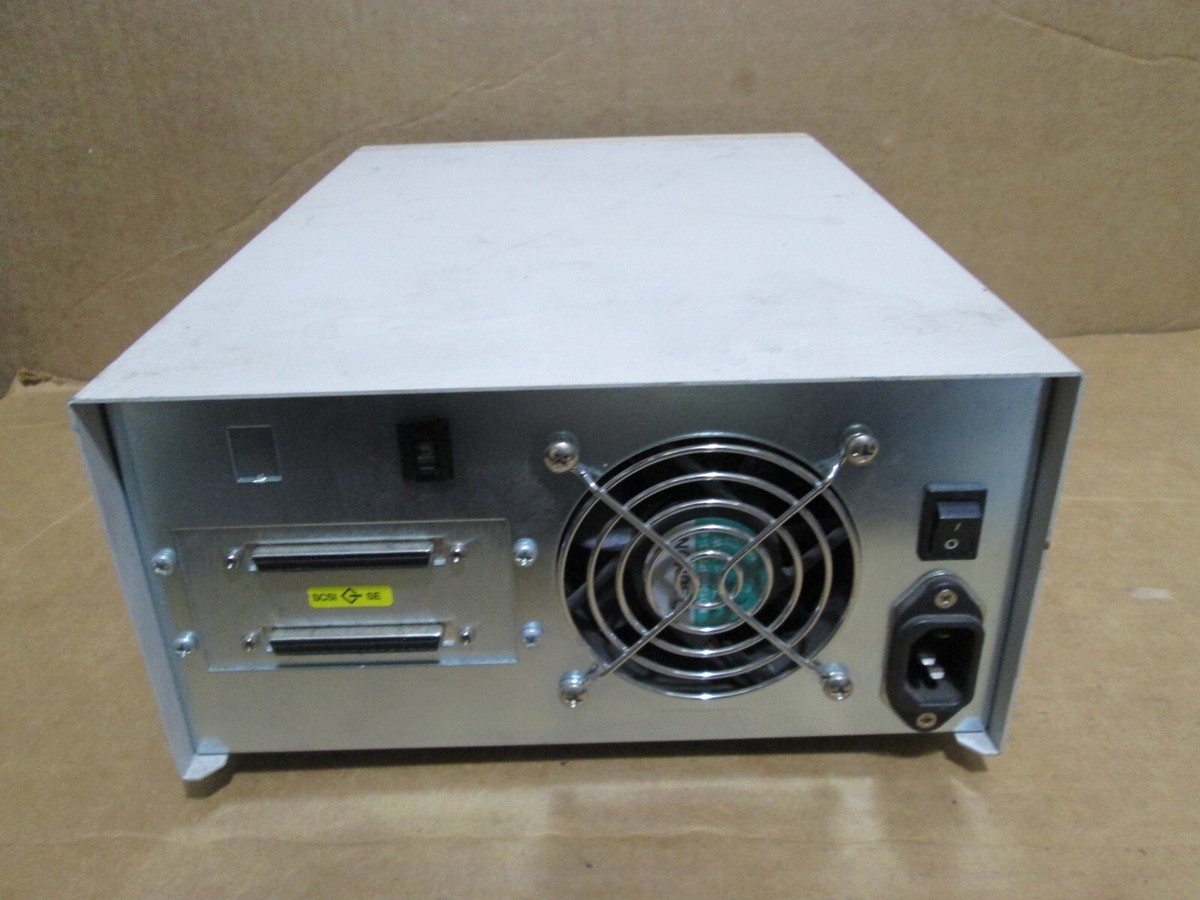 HP Sure Store DLT 70 C5658 35/70-GB SCSI External DLT Tape Drive