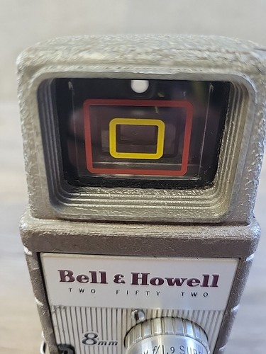 Bell & Howell Two Fifty Two 252 8mm Home Movie Camera Original 1950's - Picture 10 of 20