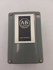 ALLEN BRADLEY 700-C114A2-B CONTROL RELAY BOX