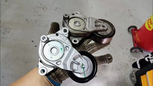 Genuine Drive Belt Tensioner 17-21' Toyota Yaris Sienta 16620-0Y061 - FAST SHIP - Picture 3 of 6