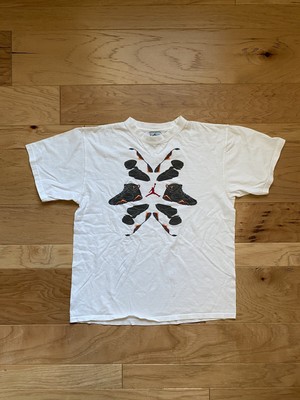 stores that sell nike sneakers