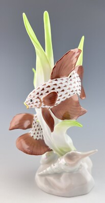   MINT HEREND BETTA FISH Pair Chocolate Fishnet Figurine ($1,245) Beta