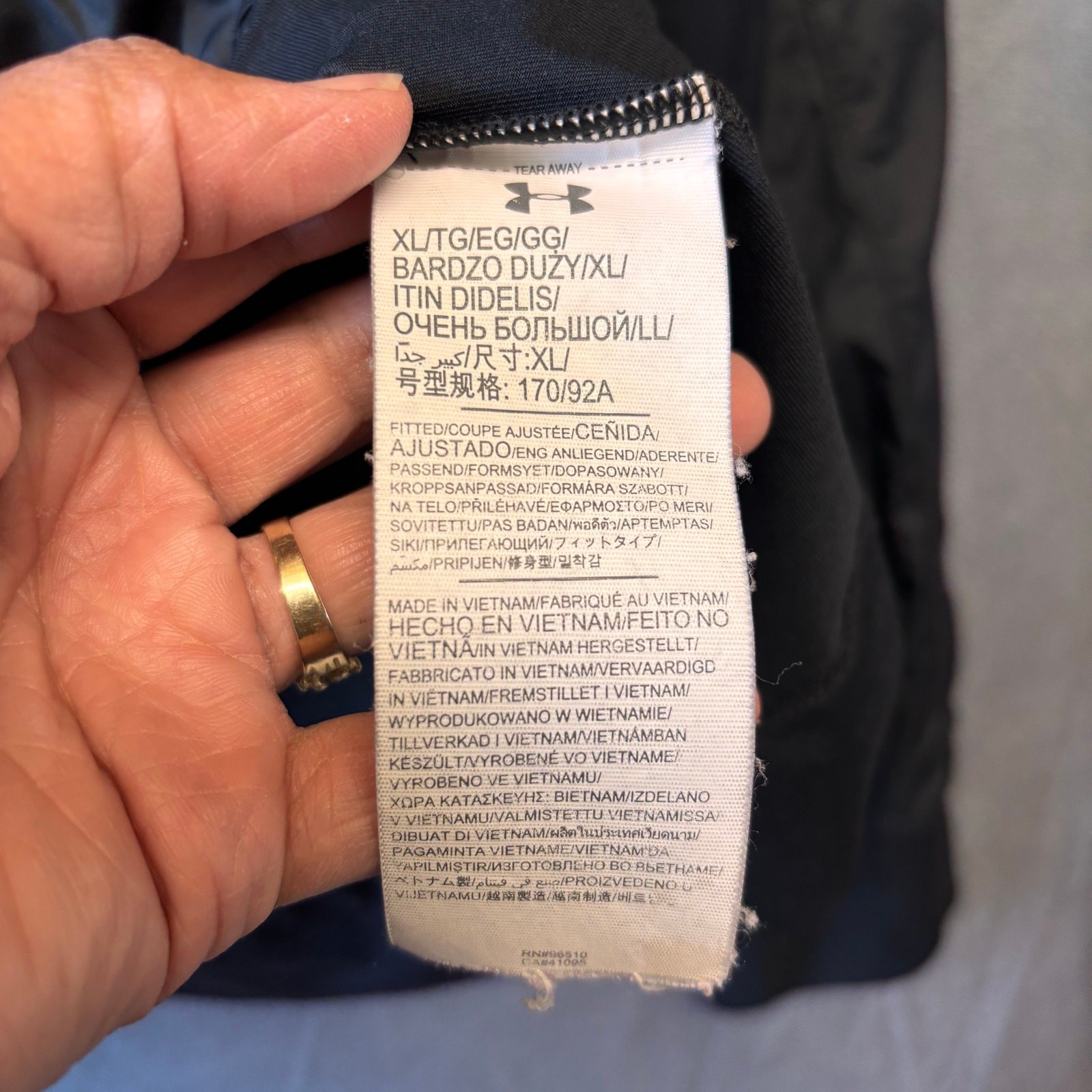 Under Armour Lightweight Packable Jacket Lightwei… - image 6