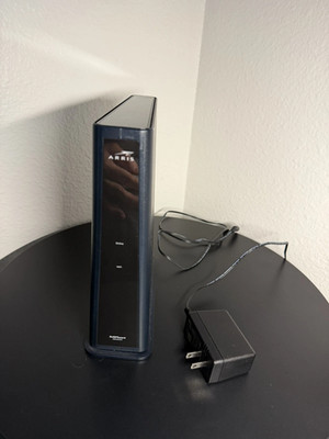 Arris (SBG8300) SurfBoard High Speed DOCSIS 3.1 Modem & Wi-Fi Router - BLACK