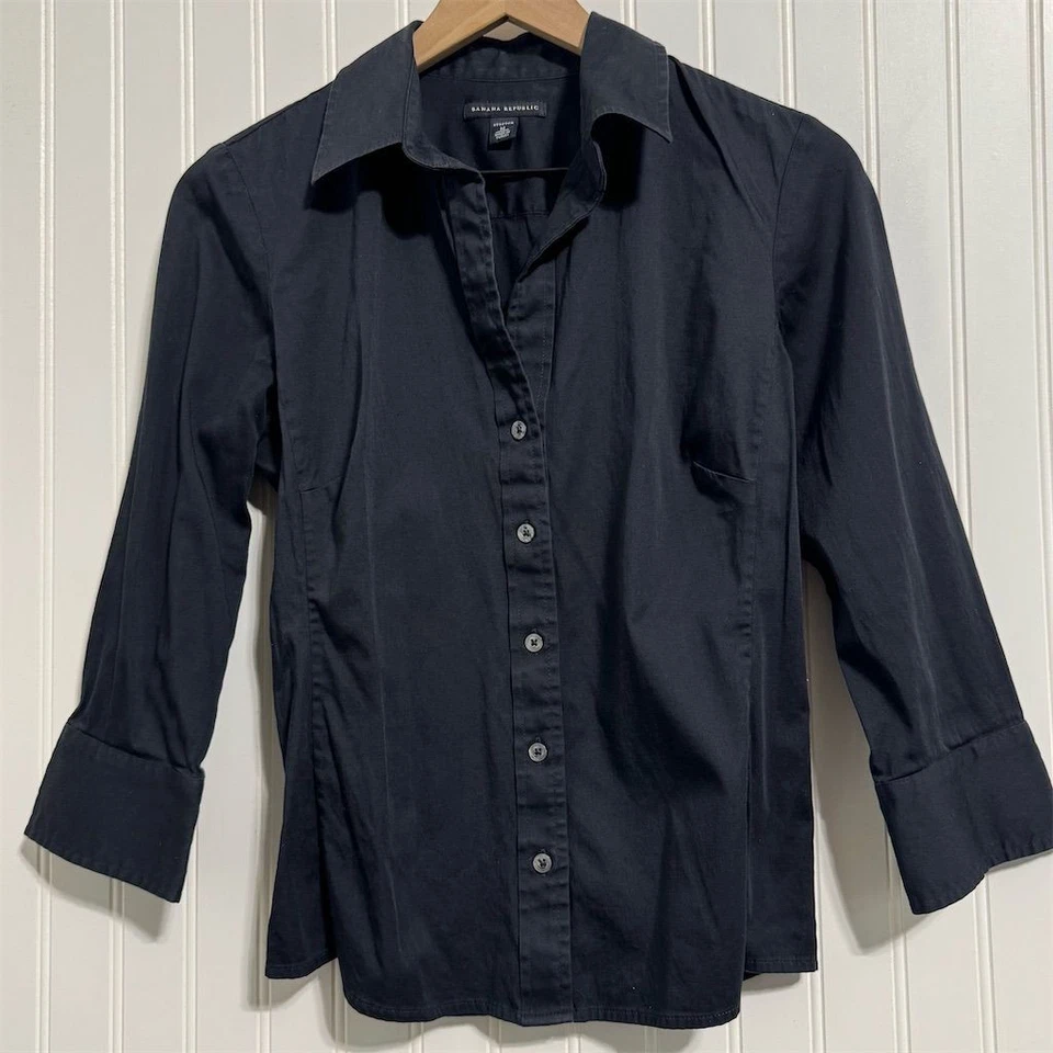 Camisa Banana Republic Negra Elastizada Ajustada con Botones M Manga 3/4 Algodón Y2K Foto 2 de 4