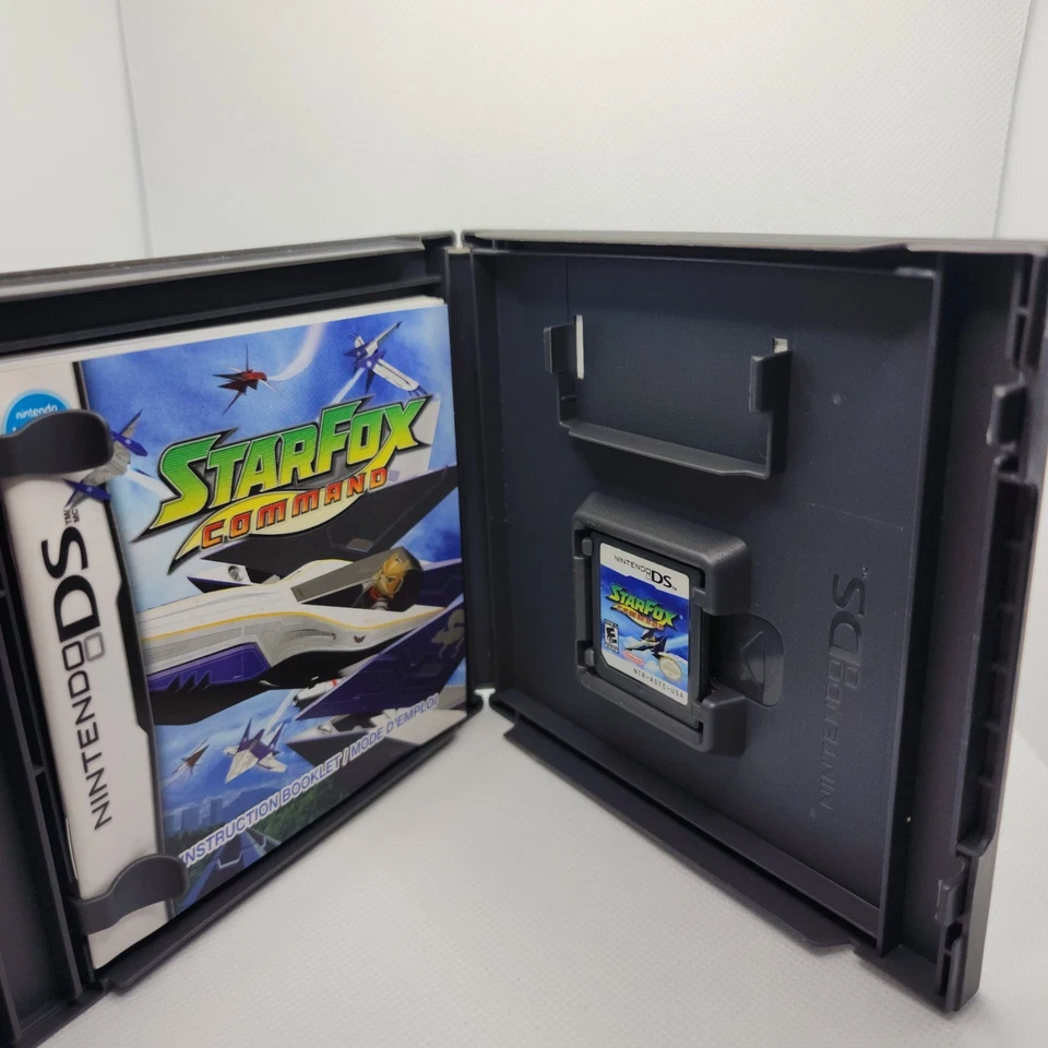Star Fox Command (Nintendo DS, 2006) Complete With Manuals CIB - Image 3 of 4