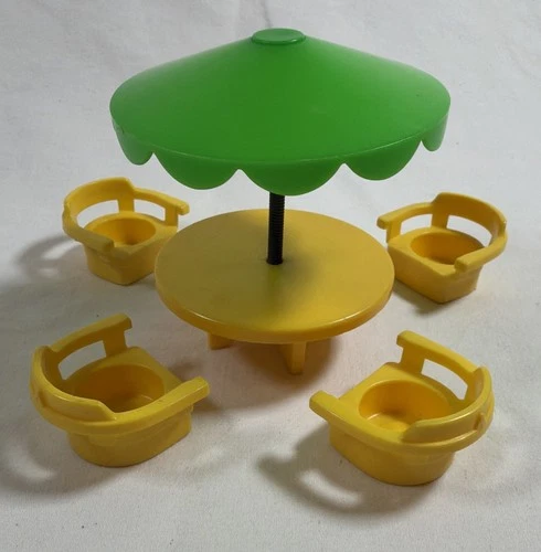 Vintage Fisher-Price Little People Patio Set / Table With Umbrella  and 4 chairs