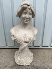Jugendstil-büste einer Frau von Royal Dux Kaolin Unterzeichnet