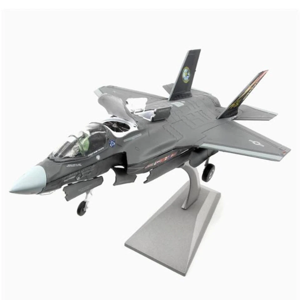 Modello da caccia F35B 1/72 con supporto Modello di aereo pressofuso per bar - Immagine 4 di 4