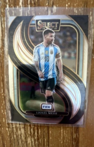 Lionel Messi 2024 Panini Prizm Lionel Messi #158 Silver Prizm