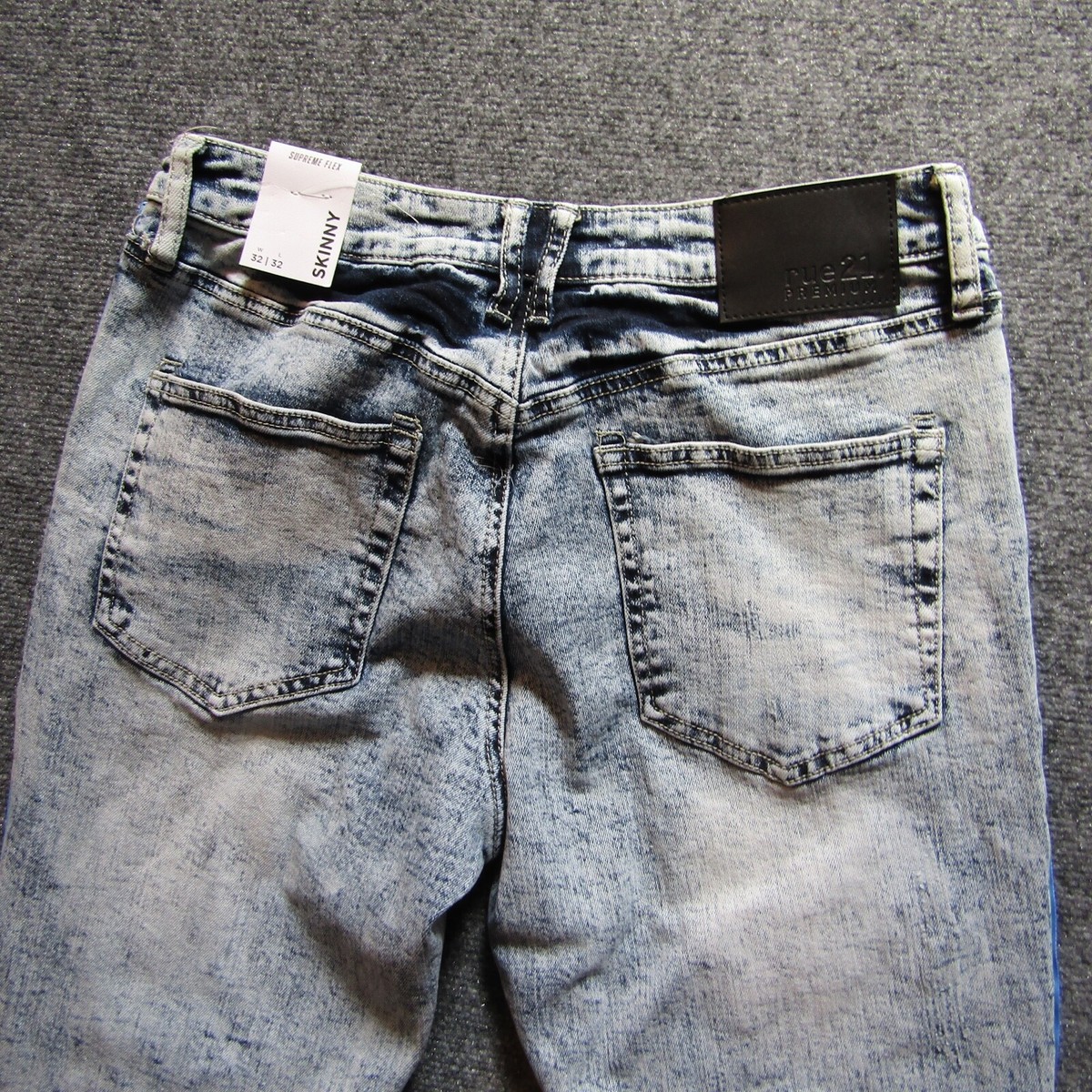 Rue 21 Premium Supreme Flex Skinny Jean Medium Wash Ripped