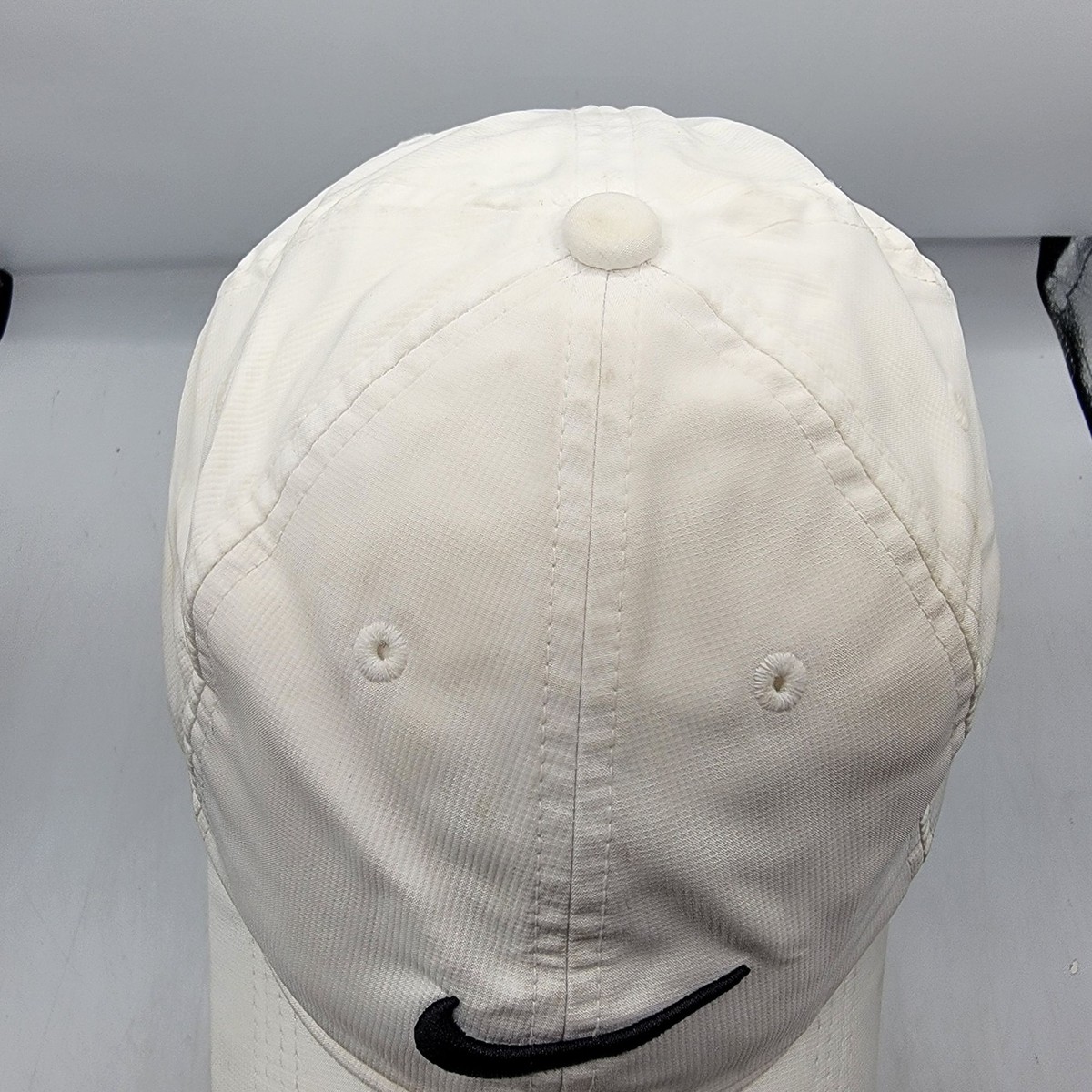 Nike Dri-Fit Legacy 91 Adults White Cap Black Swoosh Adjustable Strapback Hat Dri-FIT Legacy91 Golf Hat, White main image 2