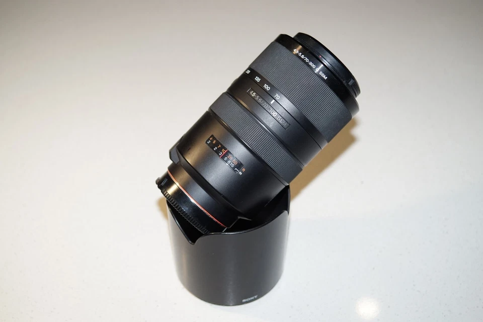 Sony 70-300mm F/4.5-5.6 SSM G Lens - SAL70300G - SLT / DSLR (Minolta) A Mount - image 2 of 4