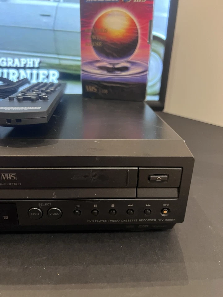 Working !! Sony SLV-D380P DVD VCR Combo Tape,AV Cables, Blank Tape, w/Remote - Image 3 of 4