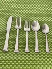 Lenox ETERNAL Stainless NEW Glossy 18/8 Korea Flatware SMART CHOICE E107N