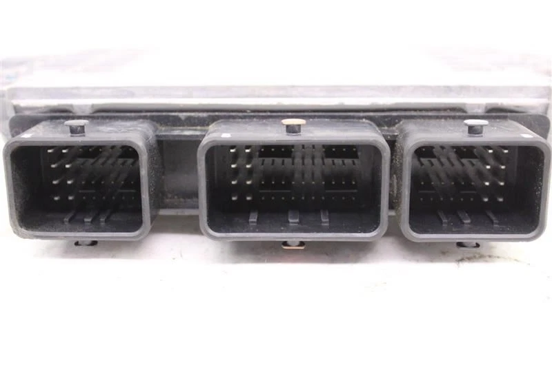 Computadora ECU ECM NISSAN VERSA 2013 13 MEC910240 1012856 Foto 3 de 4