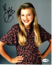 Jodie Sweetin signed 8x10 Photo Stephanie Tanner Full House JSA Authentication