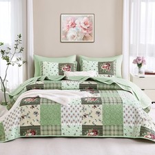 Floral Patchwork Quilt Set King Size 3 Piece Reversible Lightweight Bedspread
