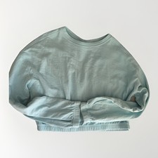 Athleta girl cropped pullover long sleeve sweatshirt with keyhole, size 8/10