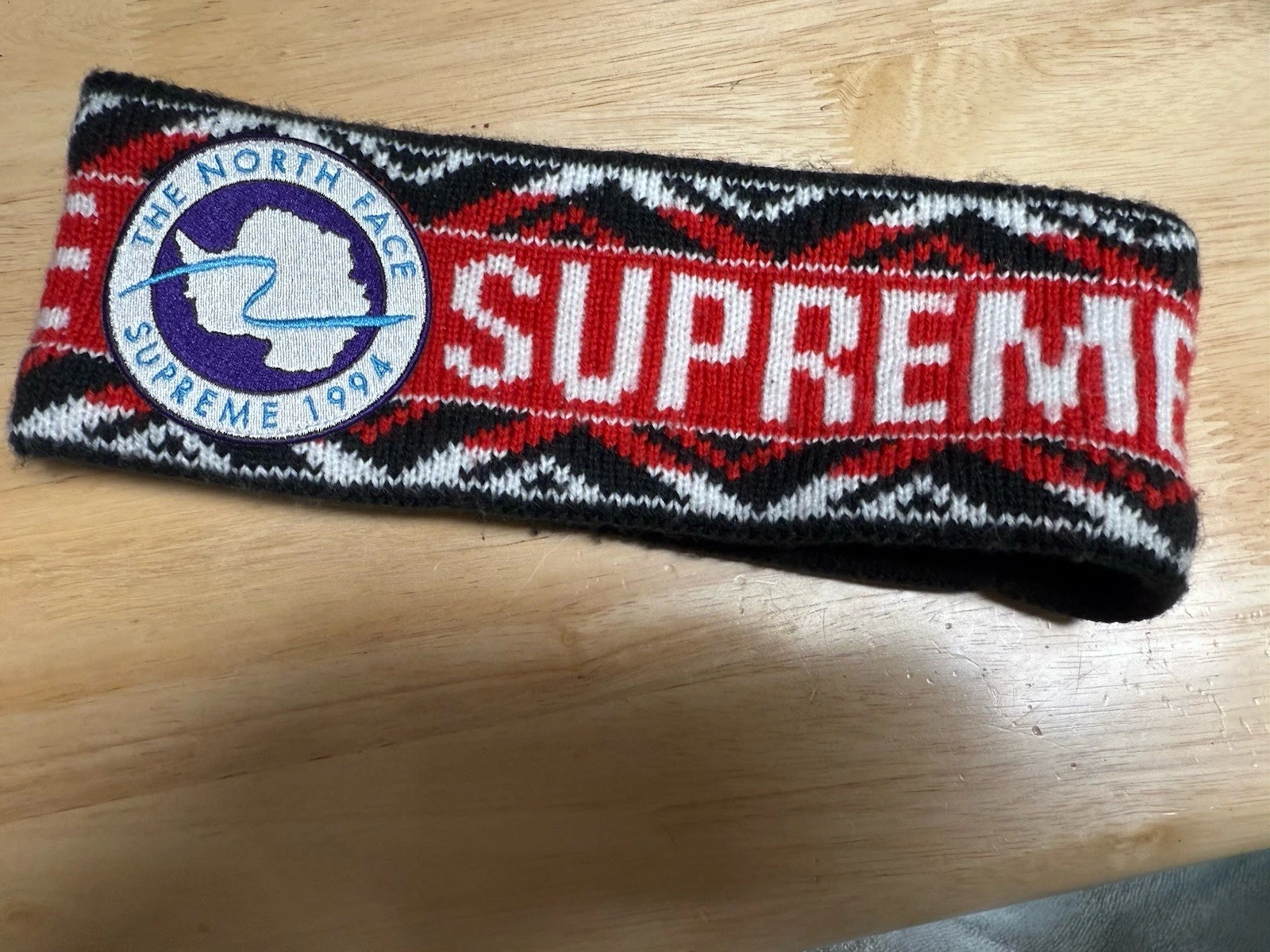 Bandeau Supreme X The North Face SS17 Trans Antartica expédition rouge 2017