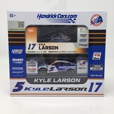 Kyle Larson 2025 Hendrickcars.com H1100 2 Car Set 1:64 Diecast