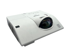 Maxell MC-CX301 3LCD XGA Projector 1024x768 3100 Lumens 1844 LH HDMI