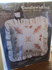 Charmin Candlewicking Pillow Kit 14"x14" Shadow Oak Design