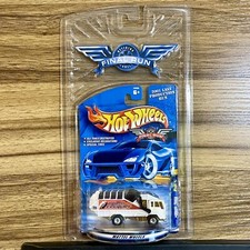 Hot Wheels Final Run Retiring Model Garbage Truck #8/12 White Recycle 2001 NIP