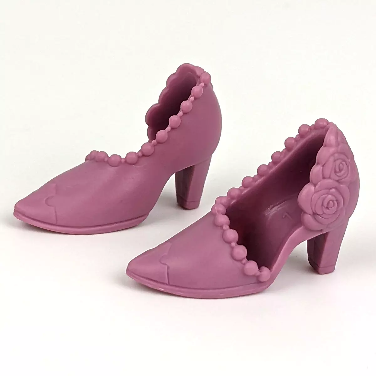 Descendants shop high heels