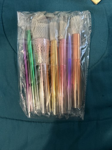 BH Cosmetics TAKE ME BACK TO BRAZIL 10 Piece Brush Set NIB - Picture 2 of 2