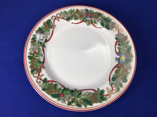 MACY'S Royal Gallery ALL THE DAYS OF CHRISTMAS 8" SALAD PLATES Set of 3 - Picture 3 of 12