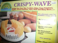 EUC VINTAGE KITCHEN CLUB CRISPY WAVE POTATO APPLE KIWI FRUIT CHIP MAKER NATURAL 