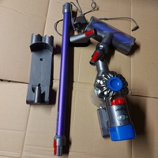 DYSON V8 CORDLESS VACCUUM CLEANER + CHARGER