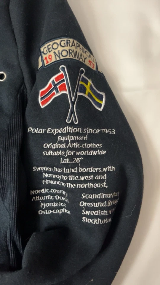 Толстовка с капюшоном географическая Норвегия США 12Y черная с передним чехлом - Изображение 4 из 4