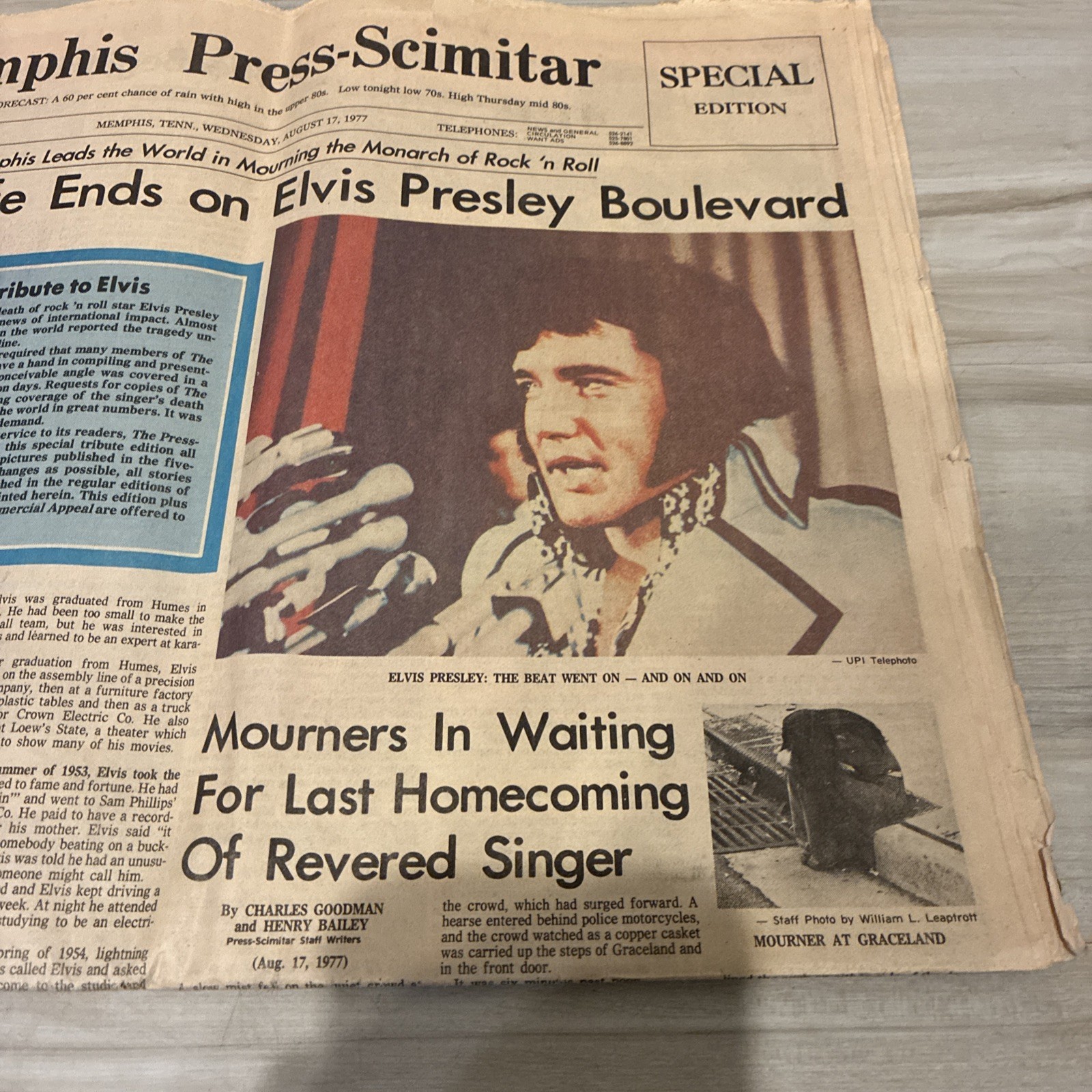 DEATH of ELVIS PRESLEY NEWSPAPER, MEMPHIS PRESS-SCIMITAR,  August 17, 1977