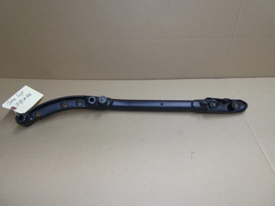 Разъем Indian Frame Section передний правый Roadmaster Chieftain 1018970-626 X6 - Изображение 4 из 4