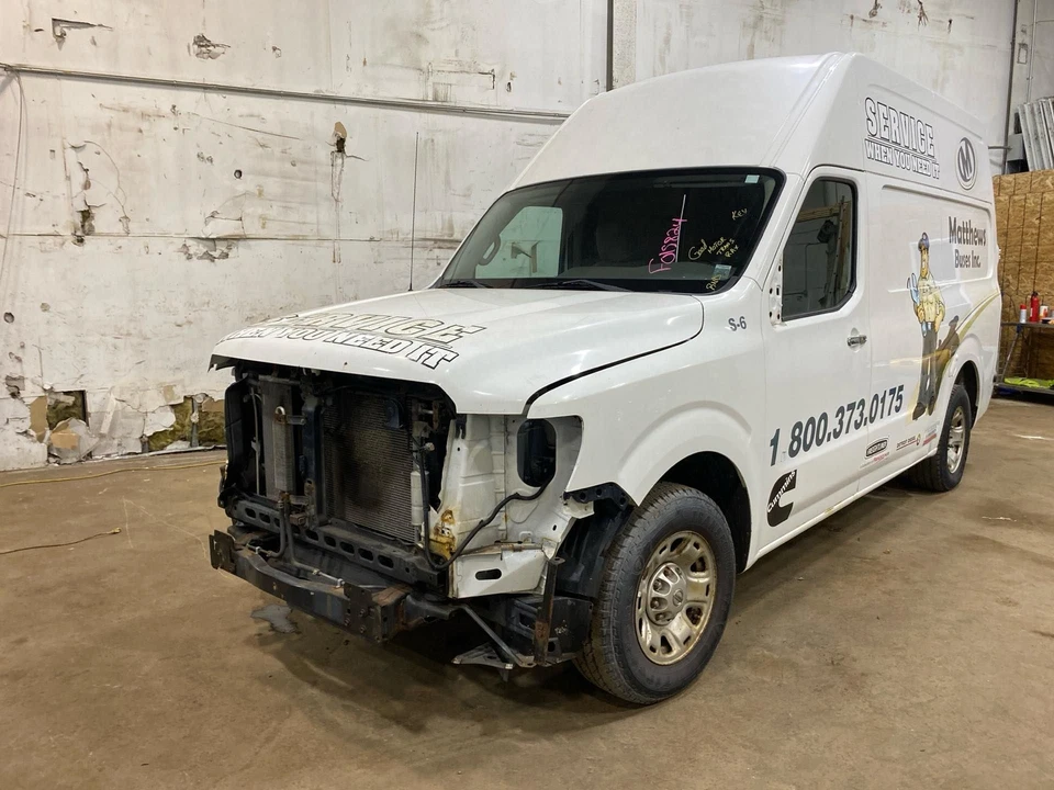 Compressor AC usado serve para: 2012 Nissan Nv 2500 4.0L 6 cilindros grau C - Imagem 3 de 4