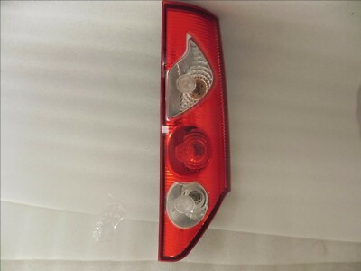 Renault Kangoo II Heckleuchte Bremsleuchte rechts 8200419945 Rear light right