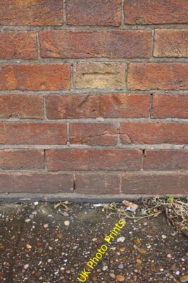 Foto 6x4 Benchmark an Wand östlich des britischen Queen Pub Bedworth Ordnance S c2015