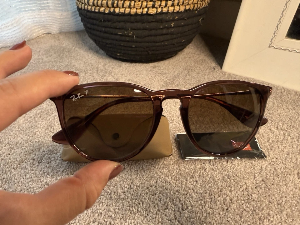 Gafas de sol Ray Ban Erika RB4171 transparentes marrón oscuro con marco dorado Foto 2 de 4